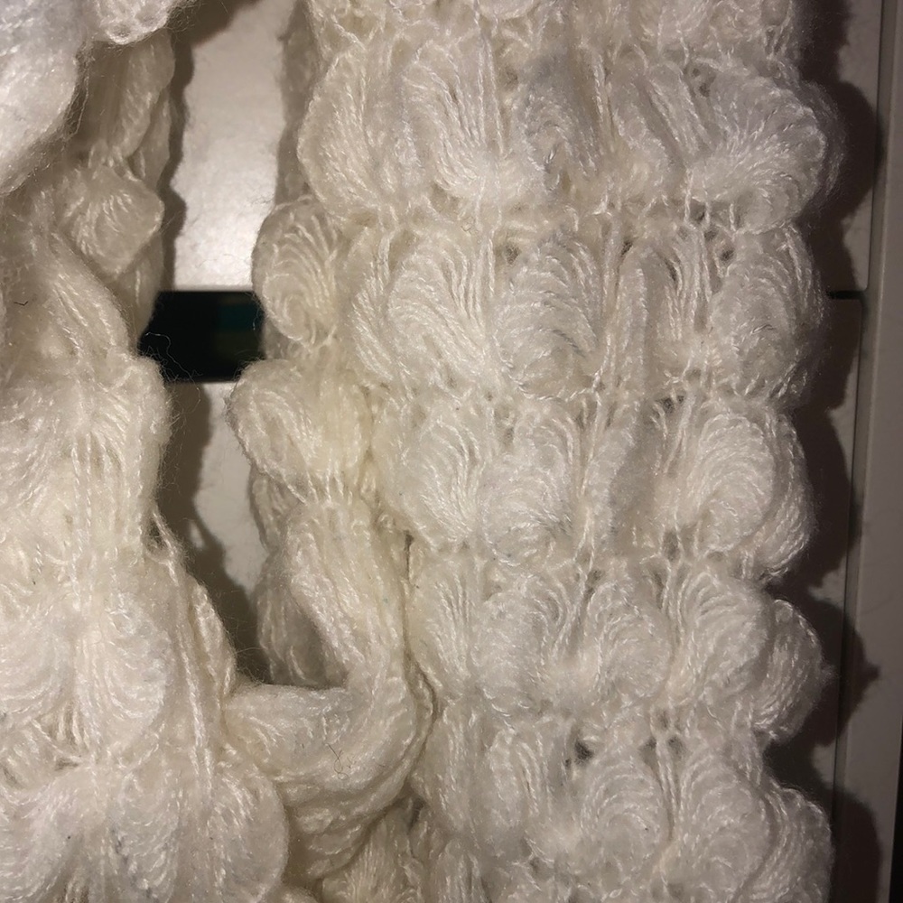White Infinity Scarf - Picture 2 of 2